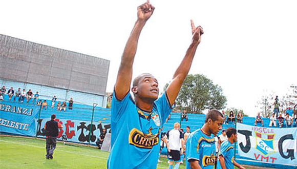 Villalta dice que el Todopoderoso evitó una tragedia en accidente que sufrió con su familia 