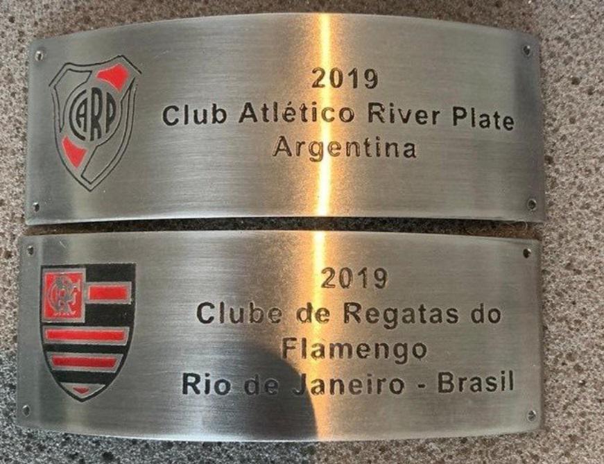 River Plate vs. Flamengo: Conmebol presentó las chapas de campeón de los finalistas de la Copa Libertadores 2019