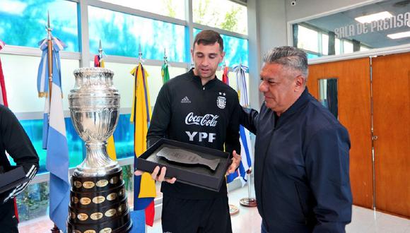Jugadores de la selección de Argentina fueron premiados por la Copa América. (Foto: AFA)