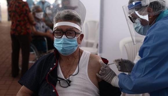 El Perú sigue con su vacunación contra el COVID-19 por grupos etarios. (GEC)