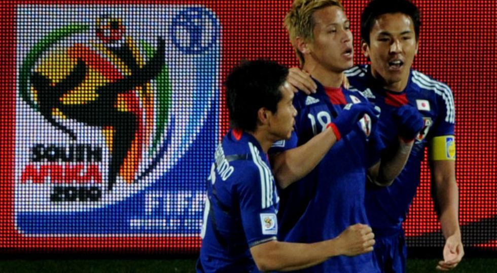Japón venció 3-1 a Dinamarca y jugará los octavos con Paraguay 