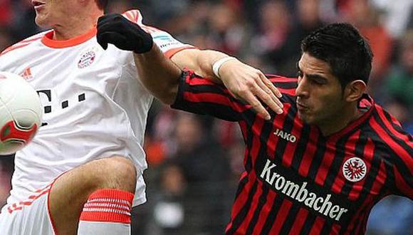 Carlos Zambrano confirma que no se lesionó en el Eintracht Frankfurt
