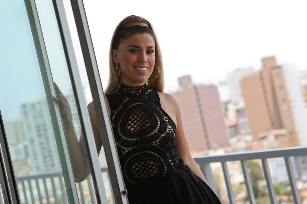 FOTOS A LA CANTANTE PERUANA YAHAIRA PLASENCIA.