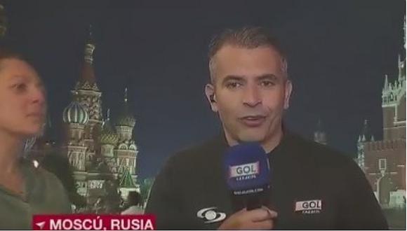 Rusia 2018: hincha besa a periodista durante transmisión en vivo