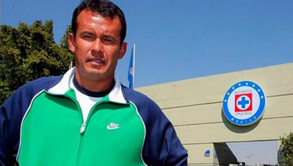 Fútbol Peruano: Juan Reynoso a punto de dirigir a Cruz Azul de México