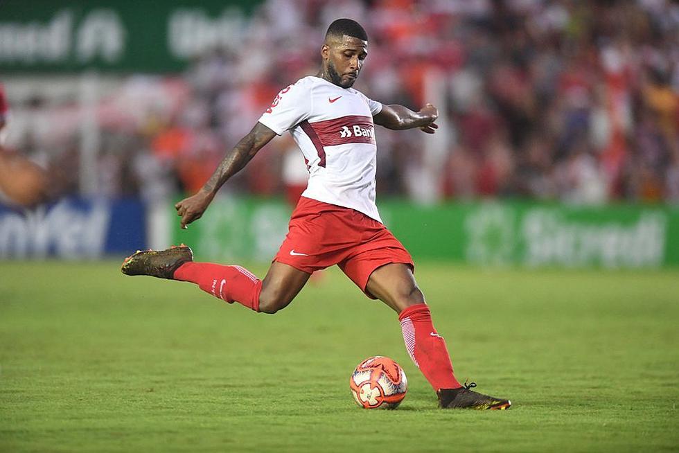 Paolo Guerrero fue titular en la derrota de Internacional ante Palmeiras por la Copa de Brasil