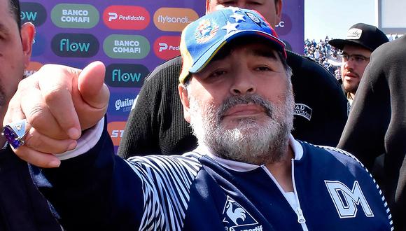 Se queda. Acuerdo entre las listas de Gimnasia lograron que Maradona siga como entrenador. (Foto: EFE)