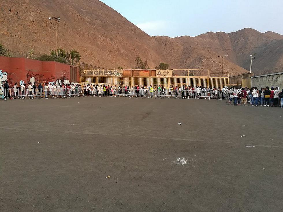 Así se vive la previa de la Noche Crema en el Monumental [FOTOS]