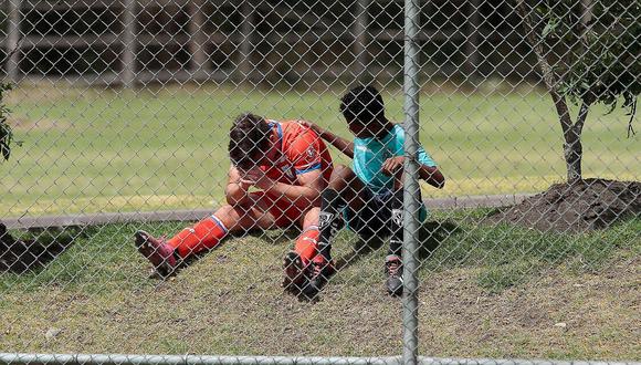 Facebook: el conmovedor gesto de niño con futbolista expulsado ante Sporting Cristal en Ecuador | VIDEO