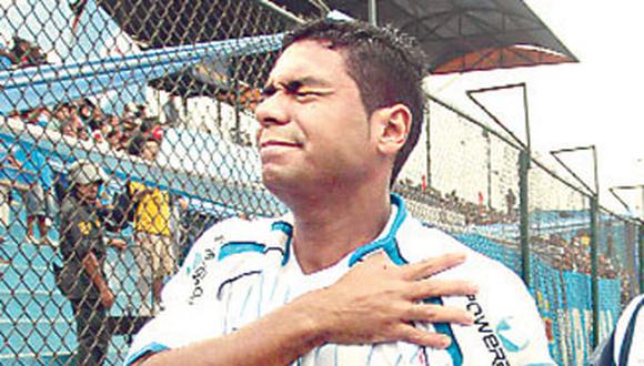 Gálvez fichó a "Cafú" Salazar y va por Leguizamón