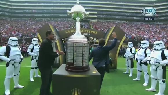 Personajes de Star Wars estuvieron presentes en la ceremonia de Copa Libertadores 2019. (Captura de pantalla)