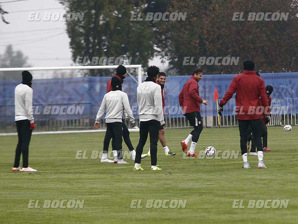 Selección peruana entrenó a 3 grados en Temuco para enfrentar a Brasil [VIDEO]