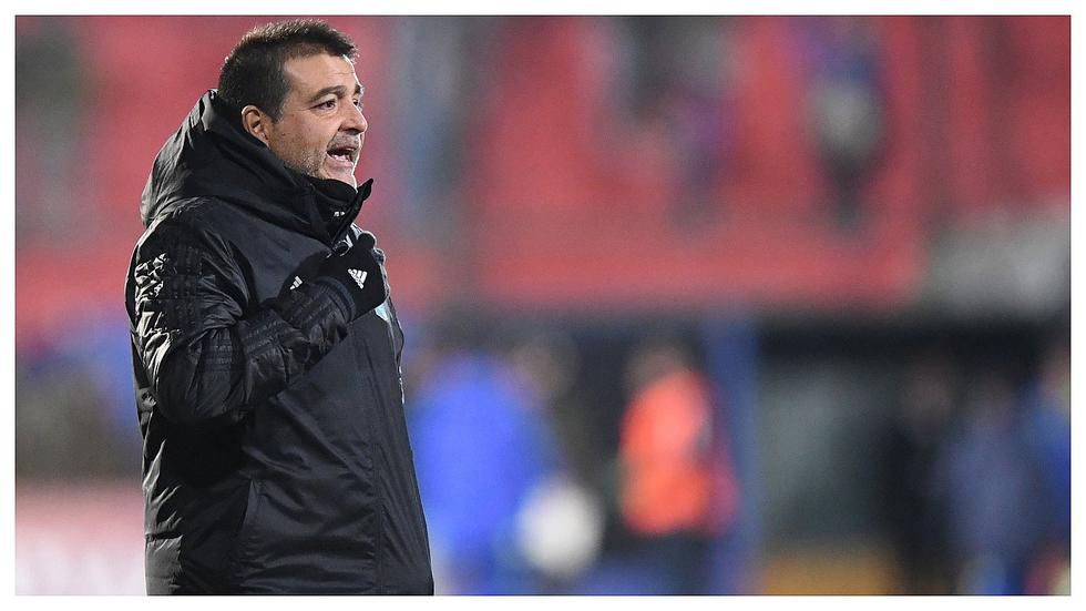 ​Claudio Vivas fue despedido de Sporting Cristal por malos resultados tras la eliminación del cuadro rimense en la Copa Sudamericana. (Foto: AFP)