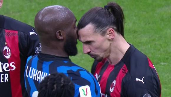 El derby de Milan tuvo una pelea entre Zlatan Ibrahimovic y Romelu Lukaku en los minutos finales del primer tiempo donde el AC Milan venció al Inter.