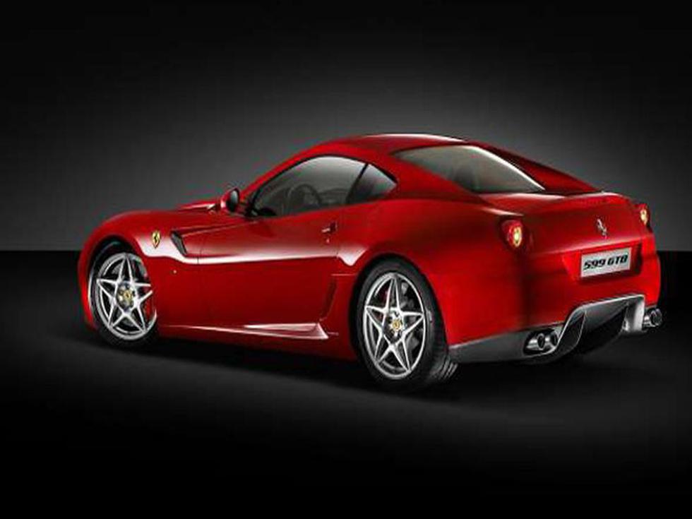 Cristiano Ronaldo: Mira la colección de autos del portugués [GALERÍA]