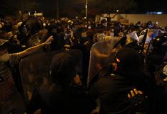 La Molina: enfrentamientos entre la Policía y manifestantes que llegaron a la casa de Ántero Flores-Aráoz | FOTOS