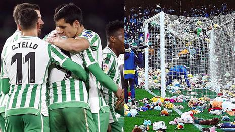 Hinchas del Betis lanzaron peluches al campo como regalos de Navidad [VIDEO]