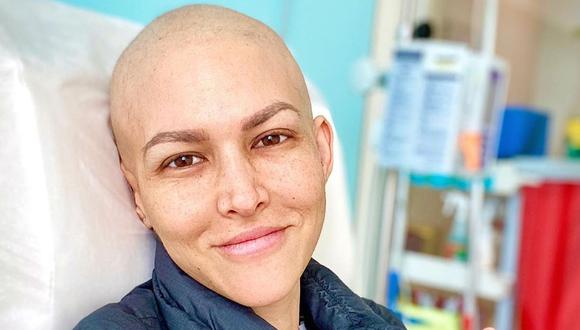 Anahí de Cárdenas es sorprendida por sus amigas tras recibir su última quimioterapia  (Foto: Instagram)