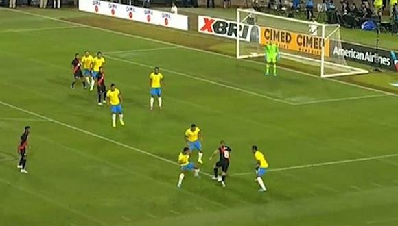 Perú vs. Brasil: Gabriel Costa a punta de regate casi deja en el camino a dos defensas del 'Scratch' | VIDEO
