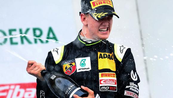 Hijo de Schumacher la 'rompe' en Fórmula 4