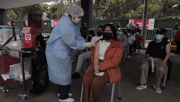 El lunes 18 de octubre se realizará el Vacuna Rock con el cual comienza la inmunización contra el COVID-19 de universitarios de Lima y Callao.