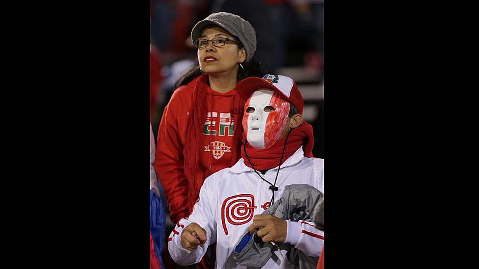 Hinchas peruanos se robaron el show en el Perú vs. Estados Unidos [FOTOS]