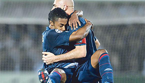 Lyon se mantiene en la Champions pese a caer 	1-0 ante Burdeos. Jugará semifinal ante Bayern