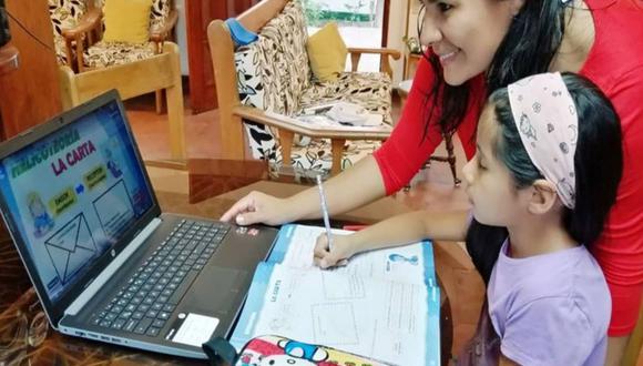 Los contenidos de Aprendo en Casa son elaborados por un equipo multidisciplinario integrado por más de 100 profesionales de la educación (Foto: Andina)