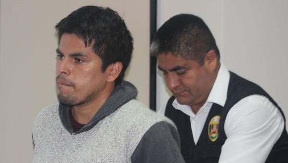 José Luis Falcón Gutiérrez se entregó a la Policía tras perpetrar el feminicidio. (Foto: Corte Superior de Justicia de Lima Norte/Twitter)