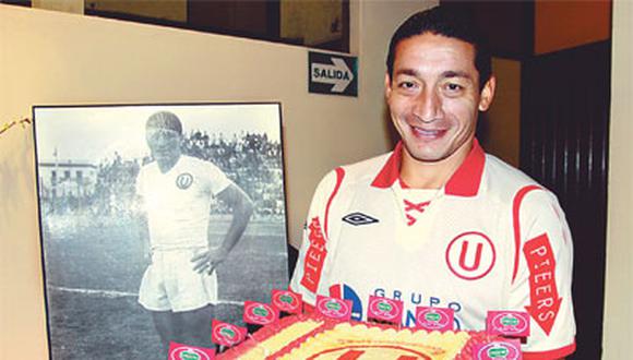 "Negro" Galván cumplió ayer 36 años de edad y lo celebró en Campo Mar con sus compañeros y su familia