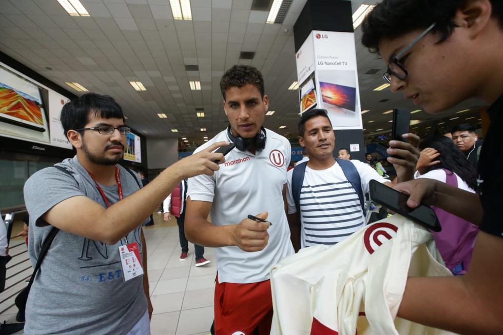 Universitario de Deportes llegó a Lima para preparar su partido de presentación en la 'Noche Crema'. Fotos: Jesús Saucedo / GEC