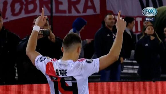 River - Boca EN VIVO | Rafael Santos Borré marca el primer gol tras polémico penal de Emmanuel Mas [VIDEO]