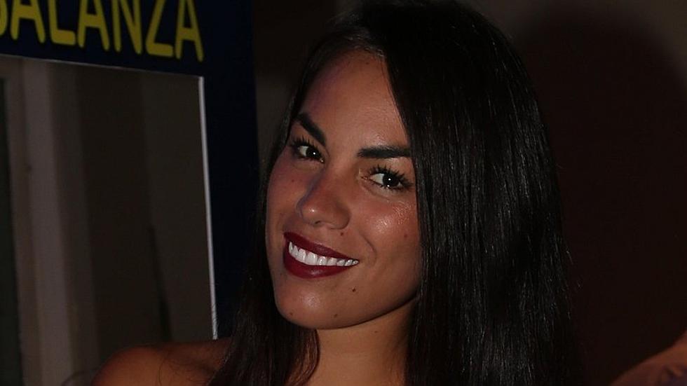 TENDENCIA / Aída Martínez en bikini y la novia del 'Pato' Álvarez lo consuela tras derrota de Cristal | FOTOS