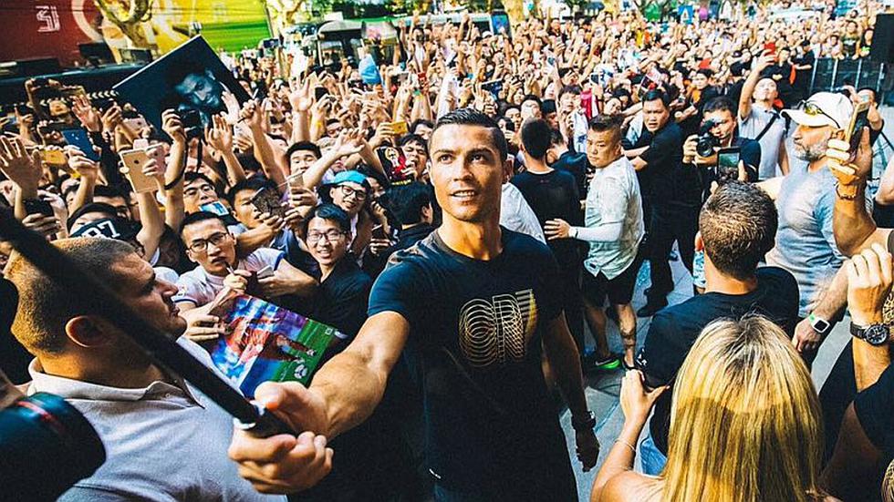 Cristiano Ronaldo causa furor durante su estadía en China [FOTOS]
