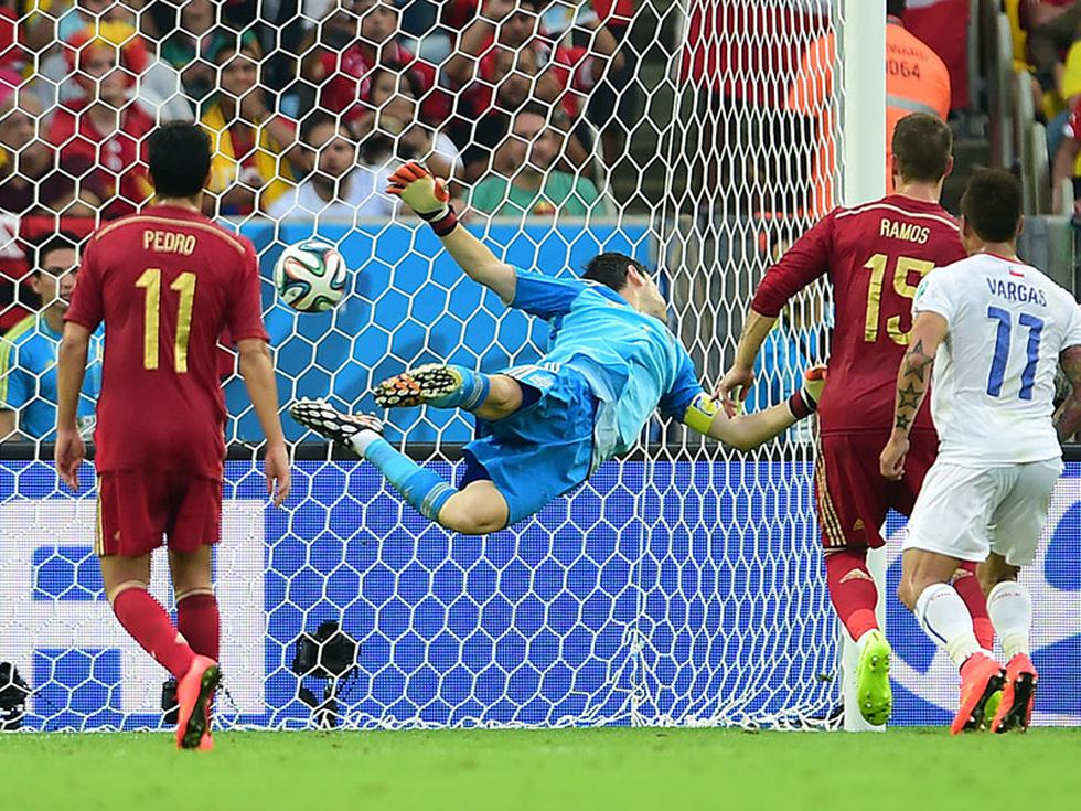 Brasil 2014: España queda fuera del mundial tras perder ante Chile [VIDEO]