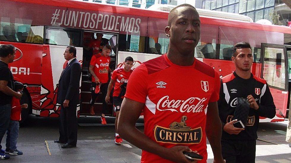 Selección peruana partió a Trujillo para amistoso ante Paraguay [FOTOS]