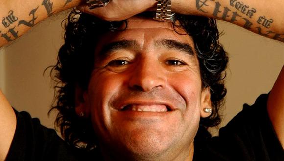Maradona: "La avanzada edad de Pelé influye en lo que dice"