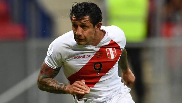 Gianluca Lapadula fue titular en los cuatro partidos que ha jugado Perú en la Copa América. (Foto: AFP)