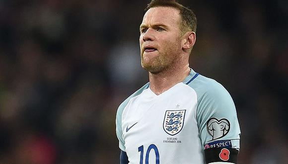 Inglaterra vs. España: ¿Wayne Rooney concentró borracho?