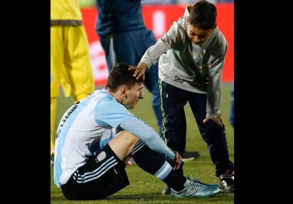 Lionel Messi: Niños chilenos lo consolaron tras perder final de la Copa América [VIDEO]