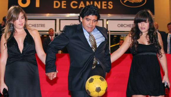 Diego Maradona está internado desde el reciente lunes en una clínica de La Plata. (Foto: AFP)