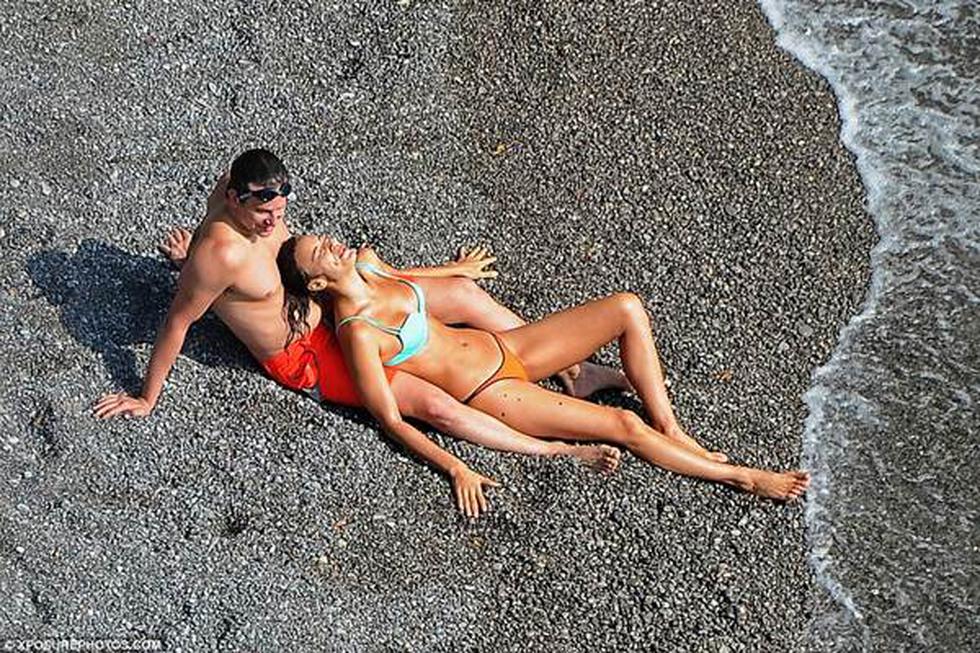 Irina Shayk: Ex de Cristiano Ronaldo a los besos con actor Bradley Cooper [VIDEO]