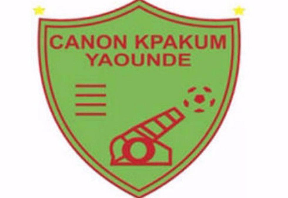 Conoce los 10 escudos de fútbol más raros del mundo [GALERÍA]