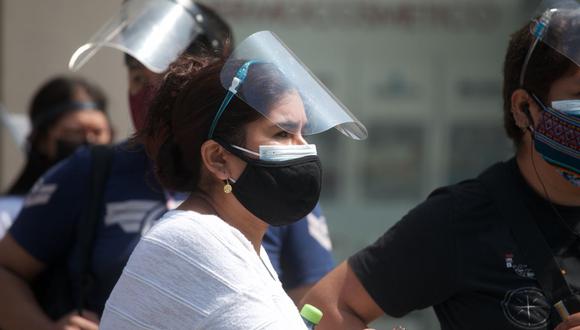 El protector facial es obligatorio para usar el transporte público. (Foto: Eduardo Cavero/ GEC)