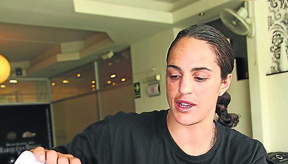 Kina malpartida espera ser la mejor pagada del mundo y pide le regalen un carro