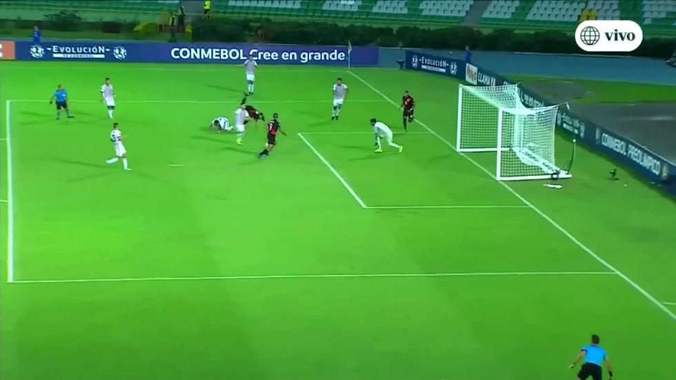 Olivares se perdió el descuento en el Perú vs. Paraguay (Fuente: América TV)