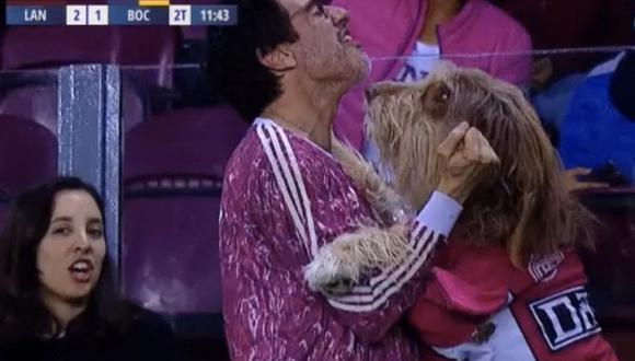 Facebook Viral: Hincha de Lanús celebró el gol de su equipo a Boca Juniors con su perro en plena tribuna | VIDEO