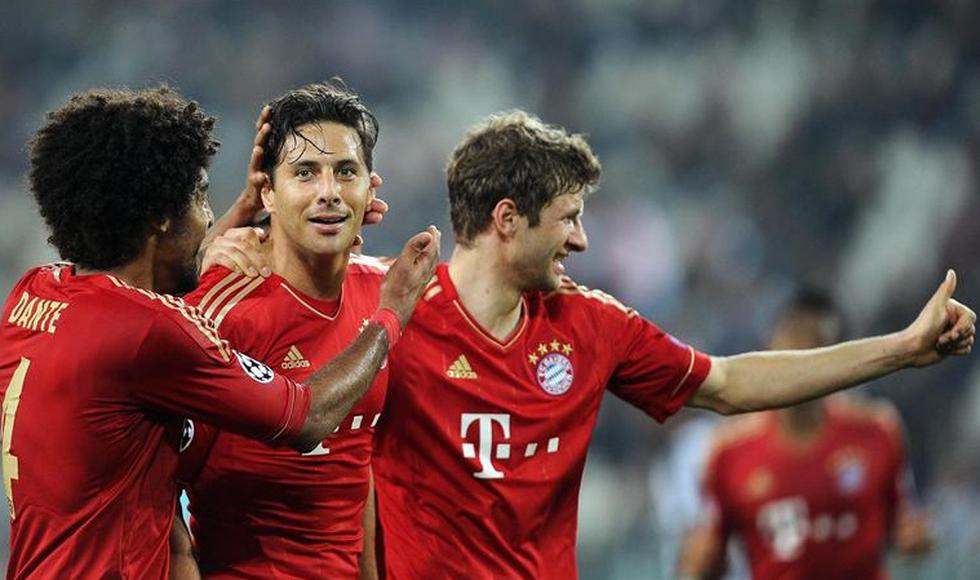 Afirman que Bayern Munich extendería contrato a Claudio Pizarro por un año