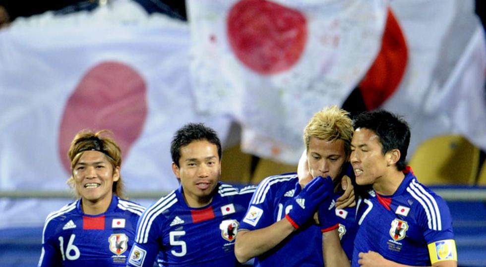 Japón venció 3-1 a Dinamarca y jugará los octavos con Paraguay 
