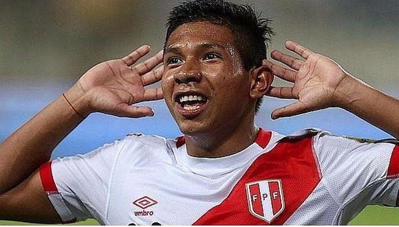 'Orejas' Flores y el peculiar festejo al estilo de estos cracks [VIDEO]